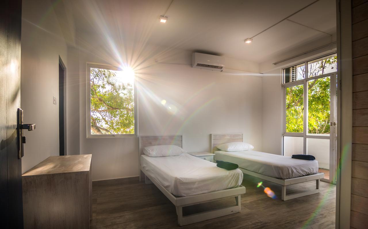 Island Hostels Mount Lavinia Dehiwala-Mount Lavinia Esterno foto